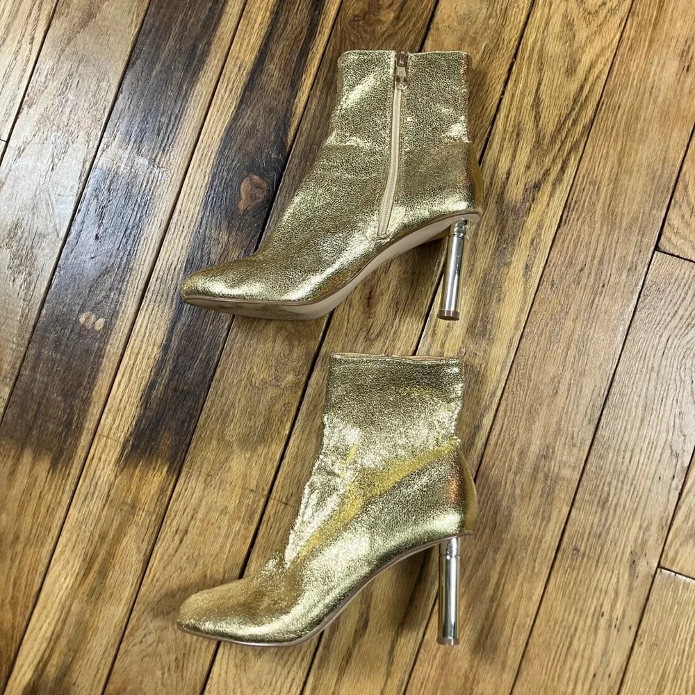Cape Robbin Gold Metallic Textured‎ Ankle Boots Pointed Toe Cylinder Heel 8.5